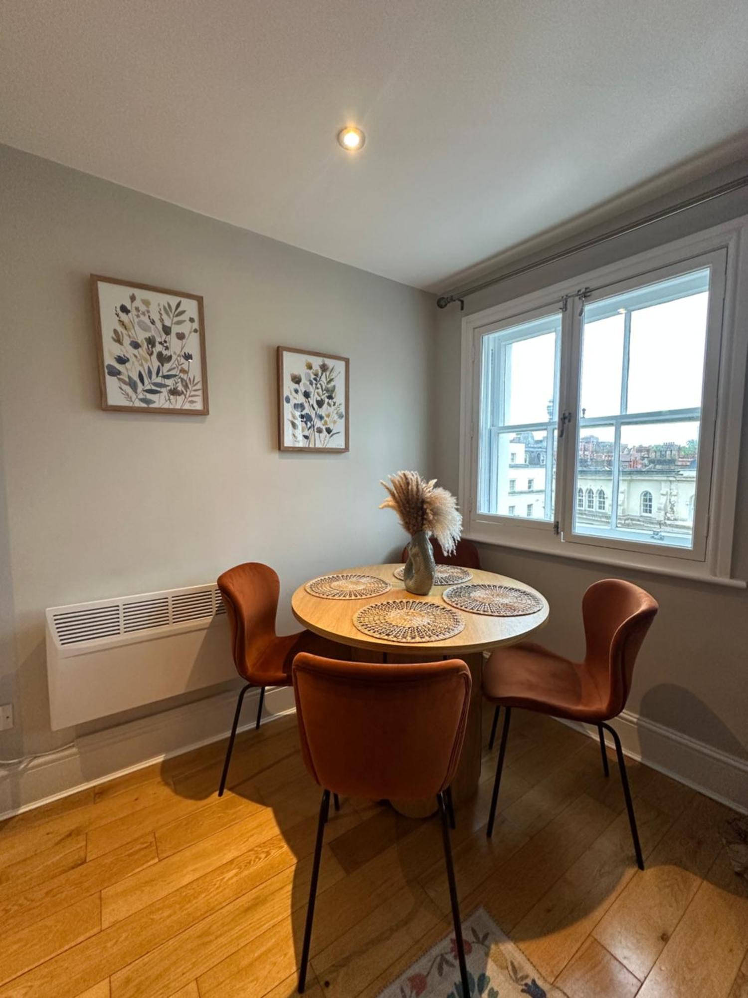 Stylish Flat Minutes From Covent Garden - West End London Luaran gambar